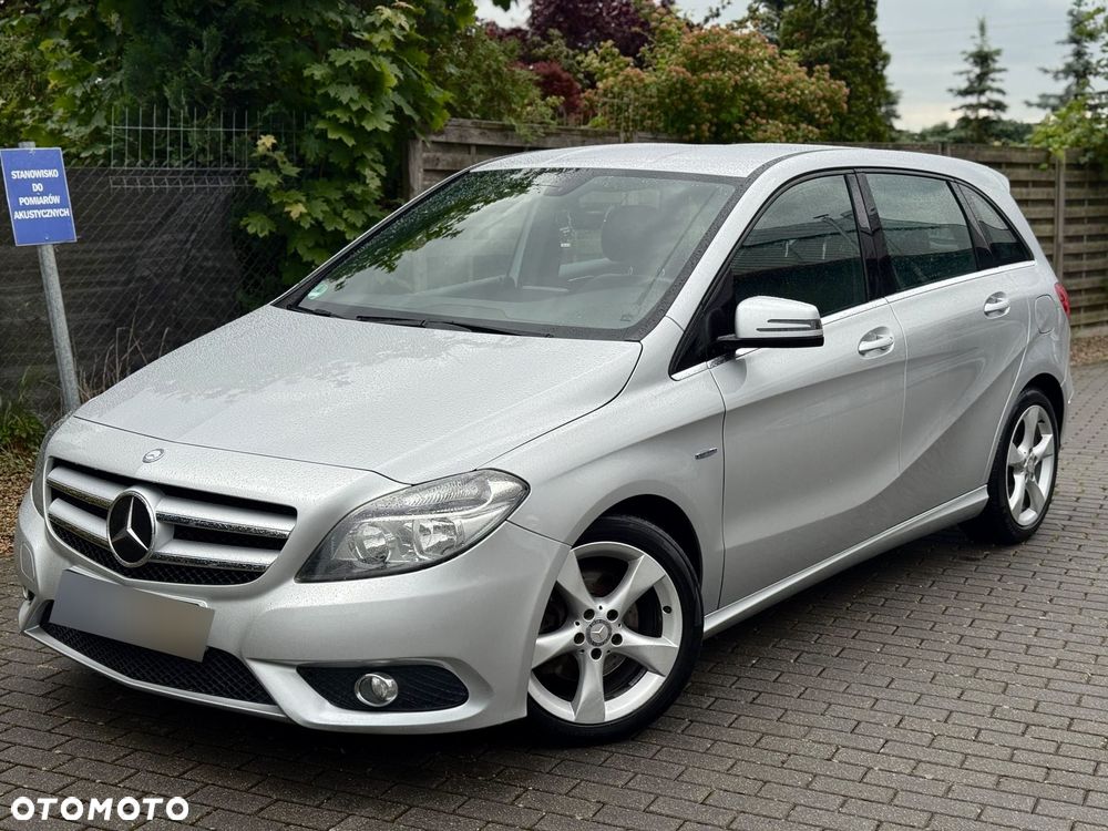 Mercedes-Benz Klasa B 180 Peak Edition - 4