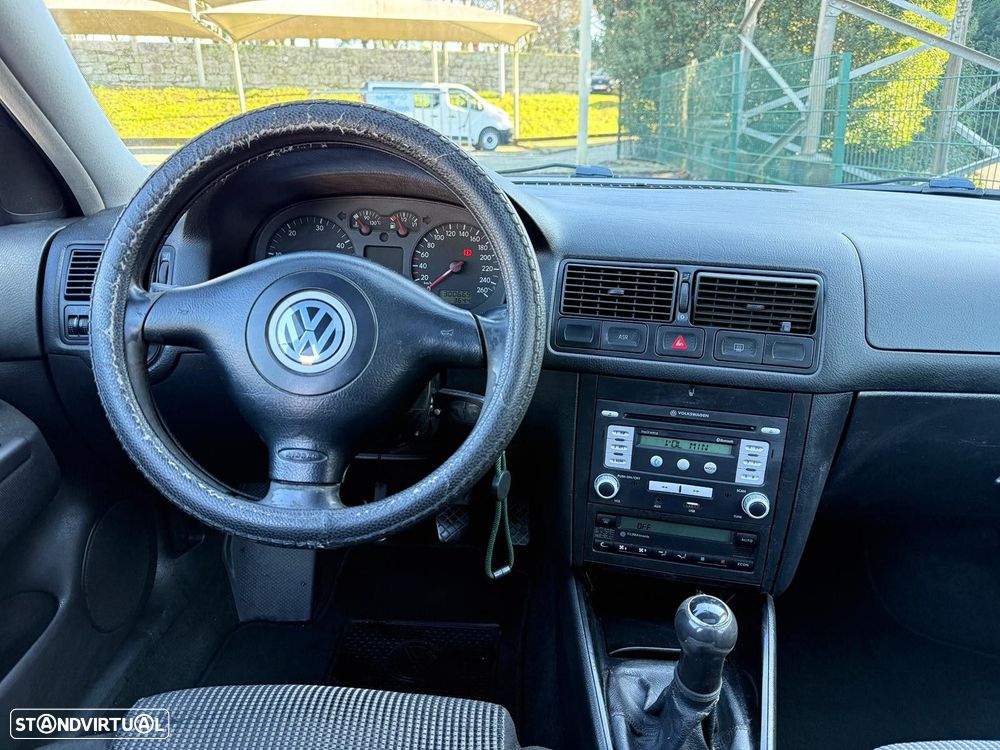 VW Golf 1.9 TDi Highline - 7