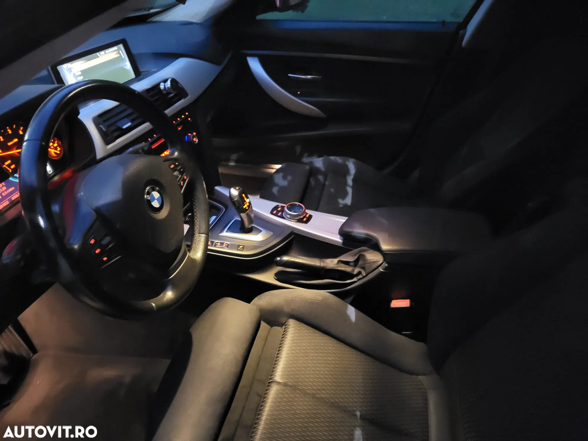 BMW Seria 3 320d Sport-Aut. Luxury Line - 12