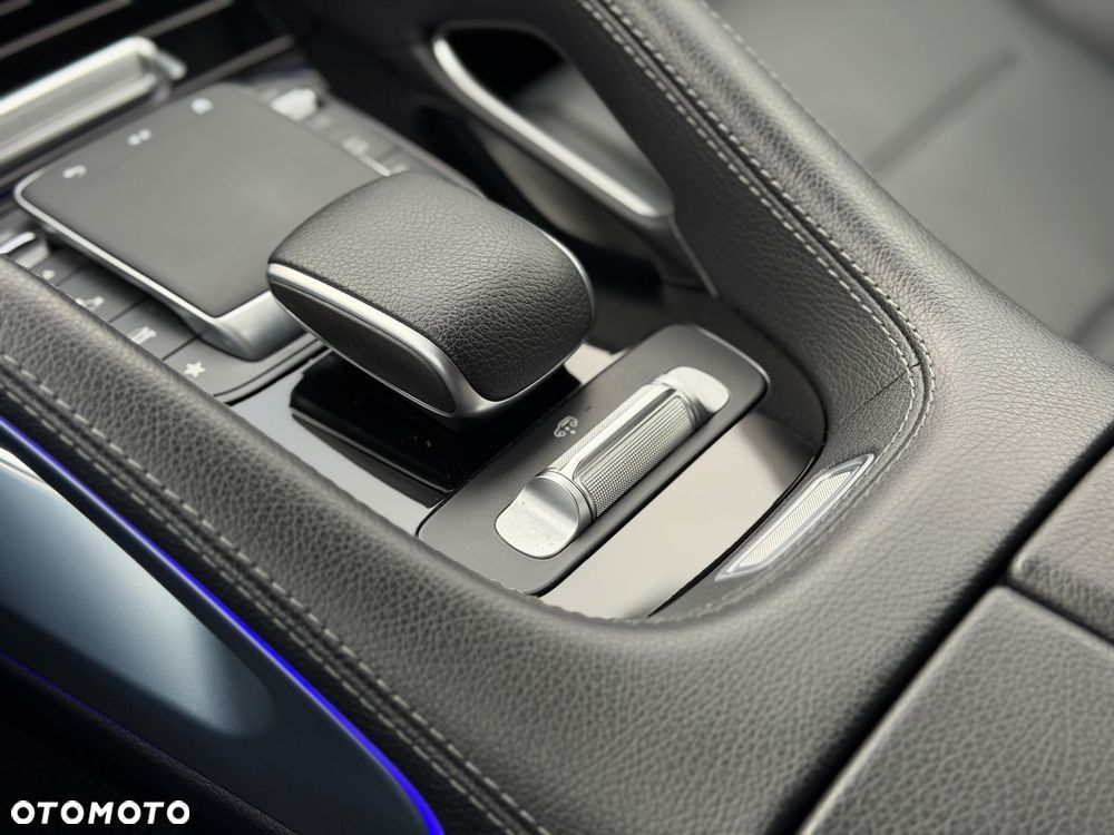 Mercedes-Benz GLE 300 d 4Matic 9G-TRONIC AMG Line Advanced Plus - 18