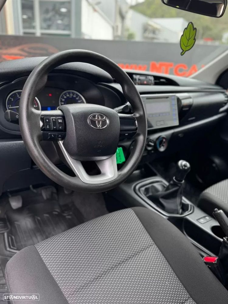 Toyota hilux 2.4 d-4d 2wd ce 3l - 15