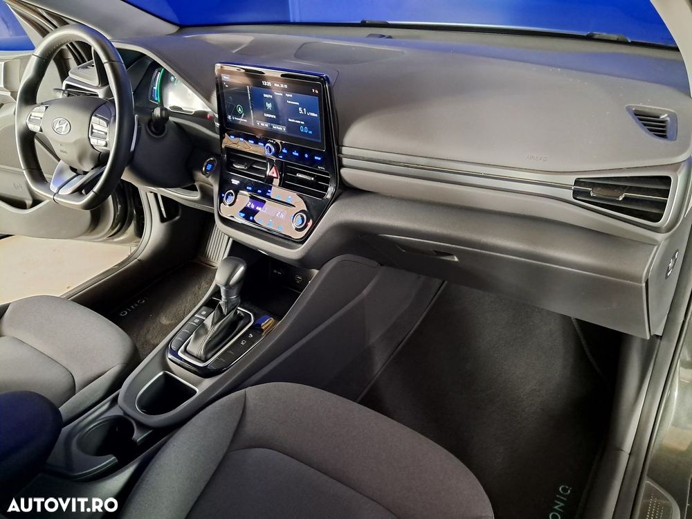 Hyundai IONIQ - 18