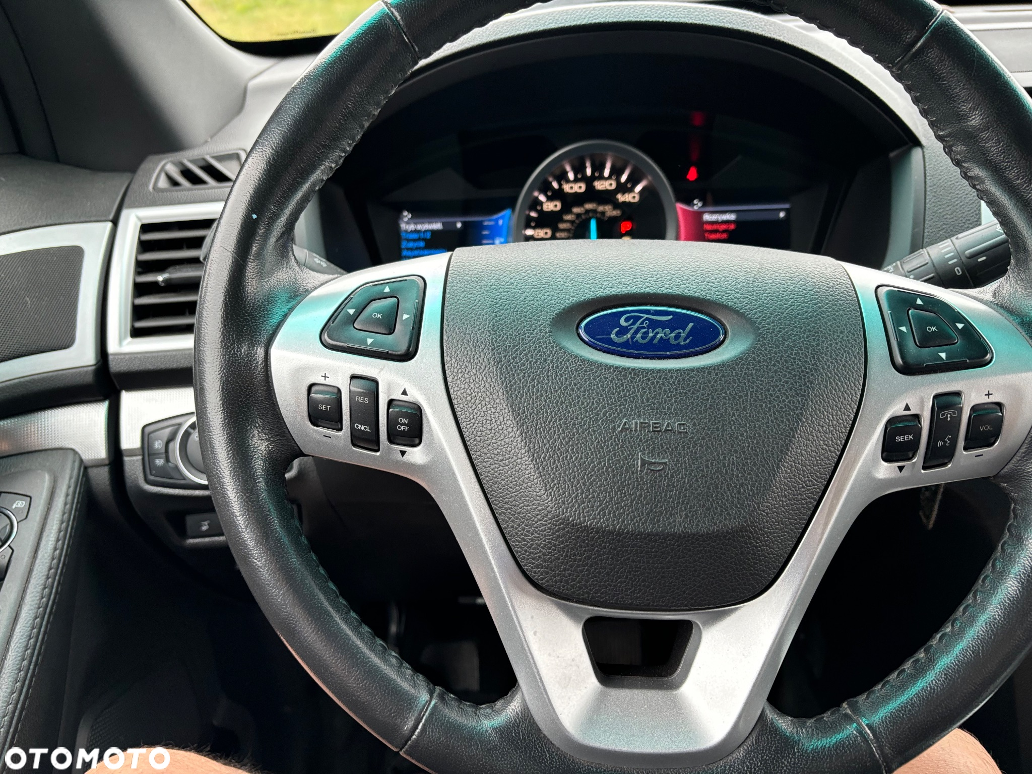 Ford Explorer - 9
