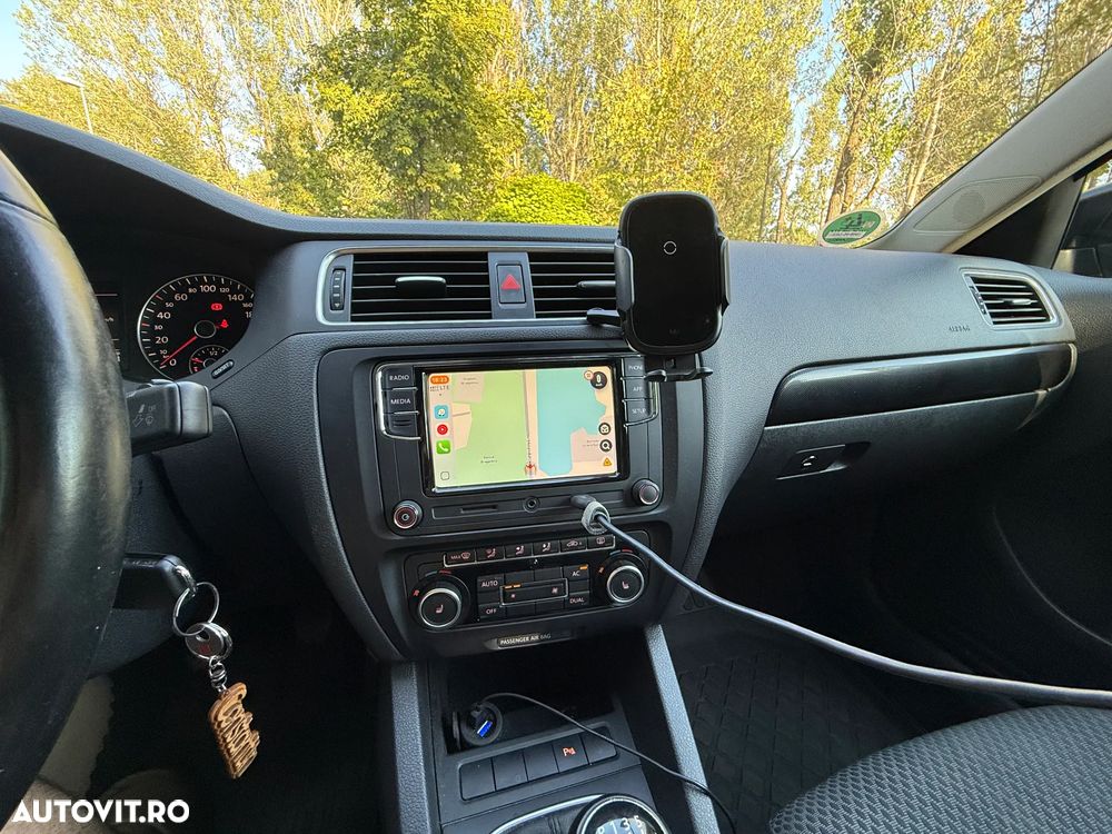 Volkswagen Jetta 1.2 TSI Comfortline - 8