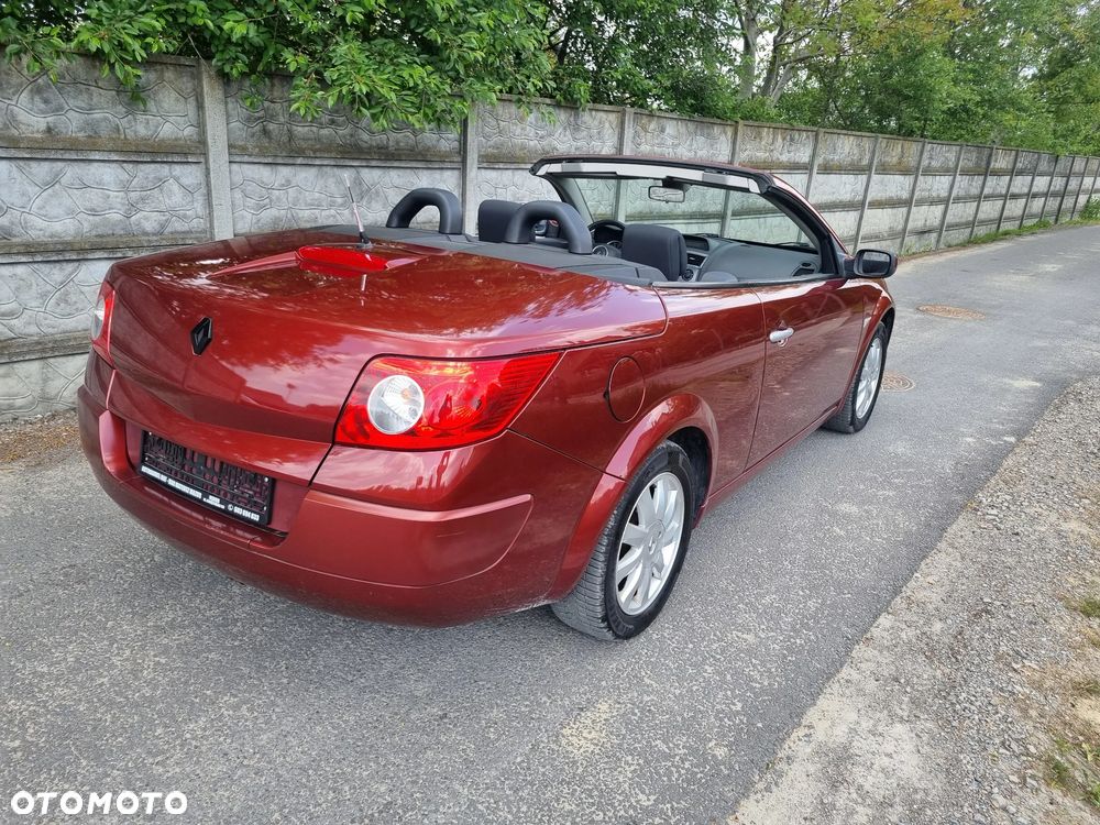 Renault Megane 1.6 Avantage - 18