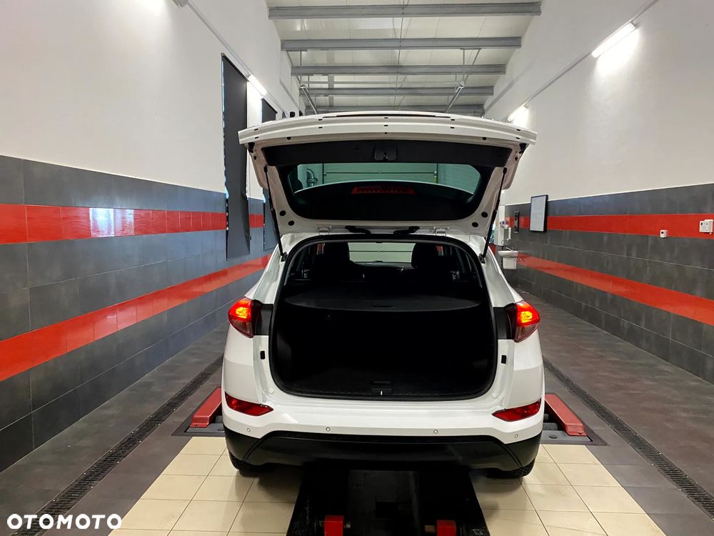 Hyundai Tucson 1.6 GDI BlueDrive Style 2WD - 12