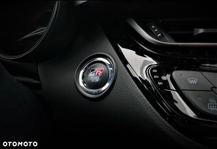 Toyota C-HR - 6