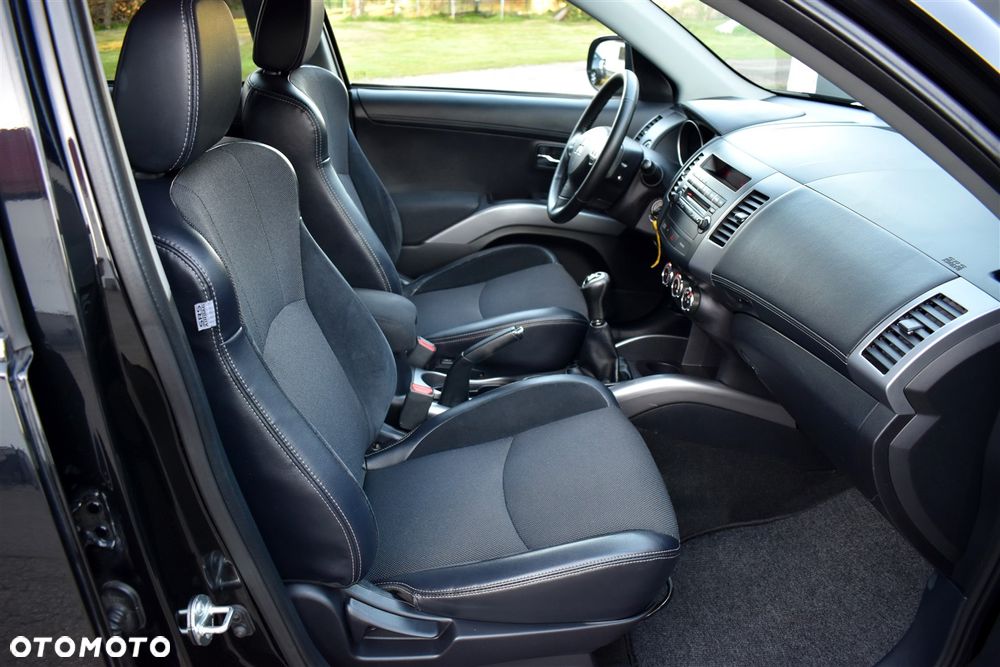 Mitsubishi Outlander 2.0 2WD Diamant Edition - 21