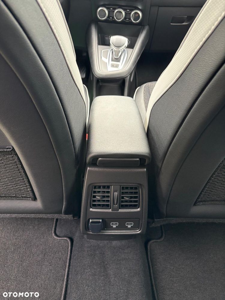 Renault Captur 1.6 E-TECH Plug-In Techno - 31