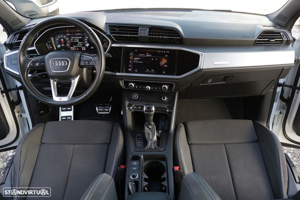 Audi Q3 Sportback 45 TFSIe S line S tronic - 32