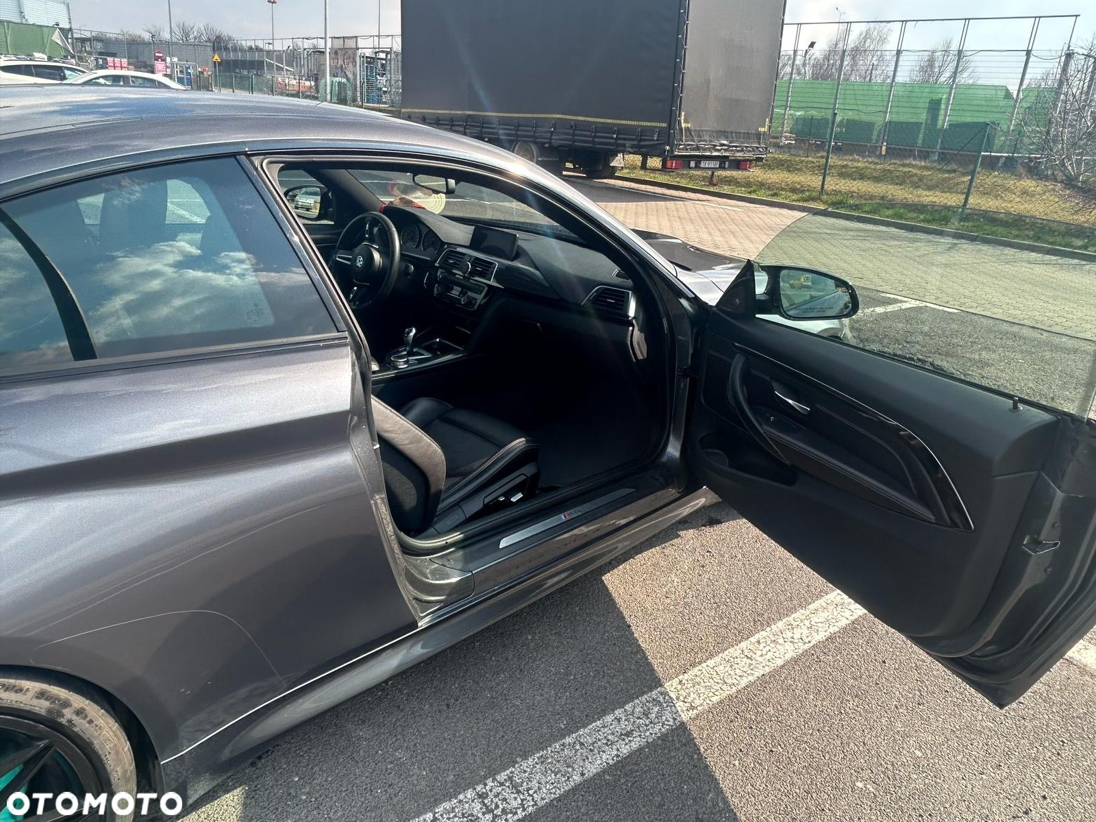 BMW M4 Coupe DKG - 19