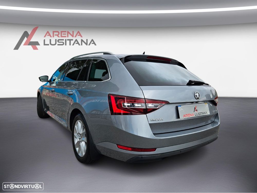Skoda Superb Break 1.6 TDI Style - 14