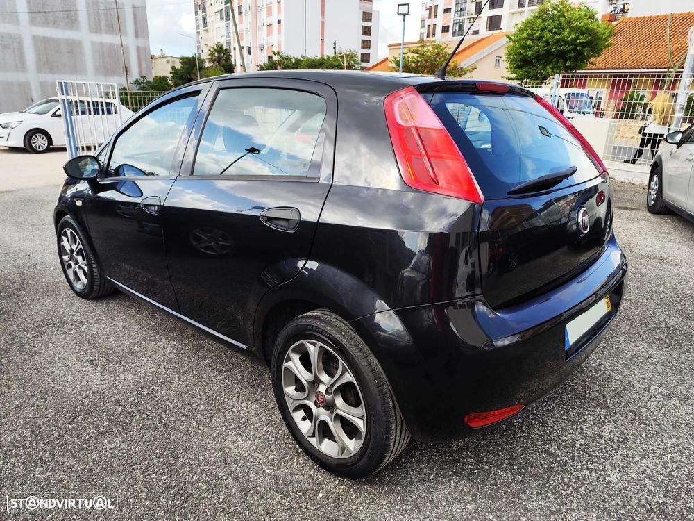Fiat Punto 1.3 M-Jet Lounge S&S - 6