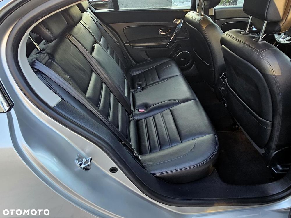 Renault Latitude 2.0 Expression Etanol - 23