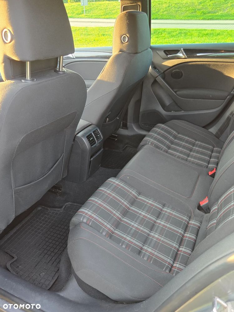 Volkswagen Golf 2.0 TSI GTI DSG - 9