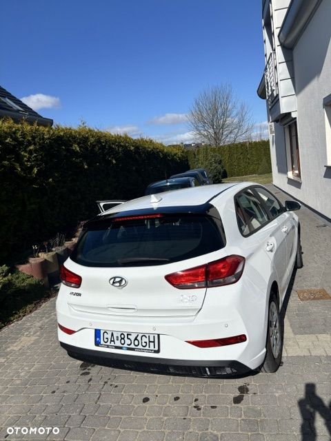 Hyundai i30 1.5 DPI Classic + - 6