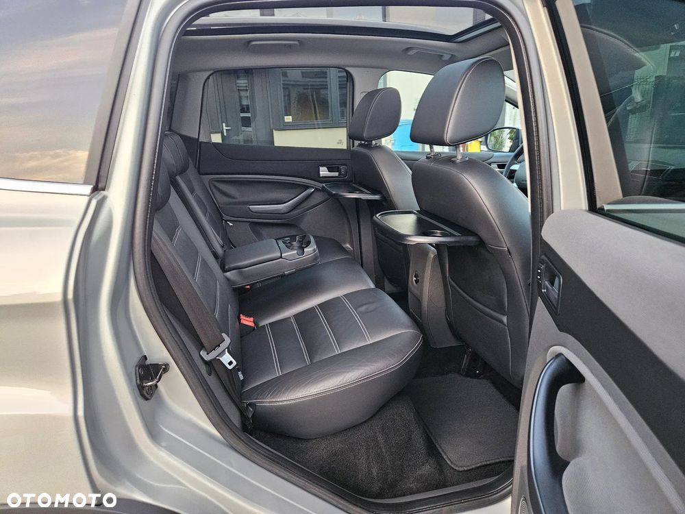 Ford Kuga 2.0 TDCi 4x4 Titanium - 12