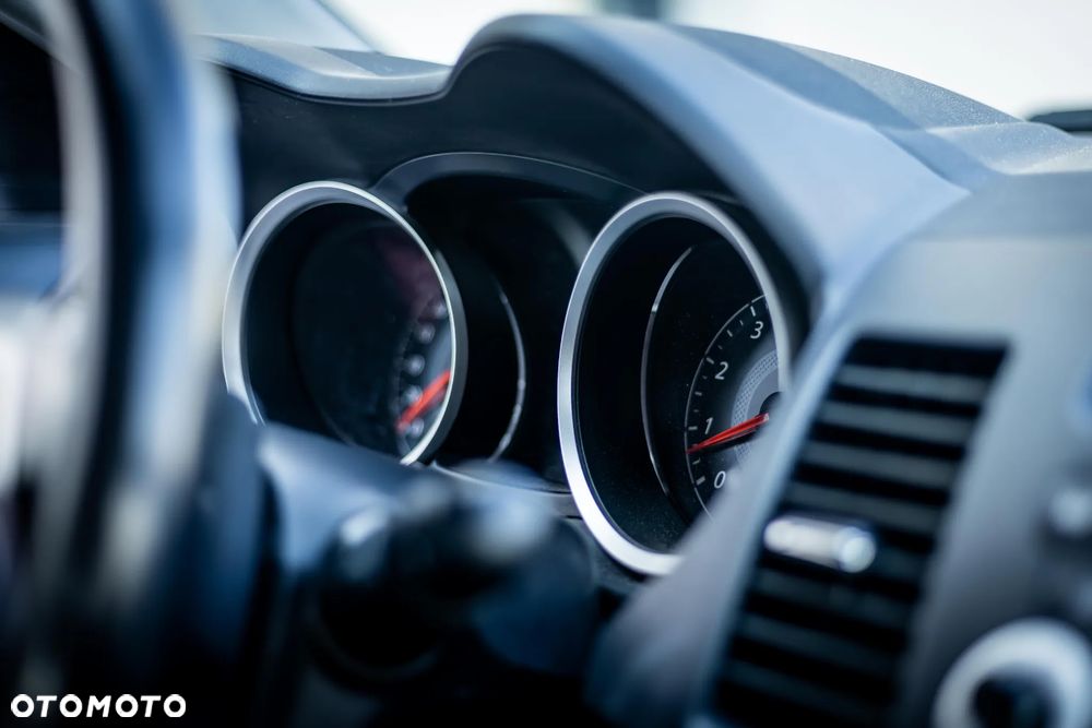 Mitsubishi Lancer 1.8 Invite - 9