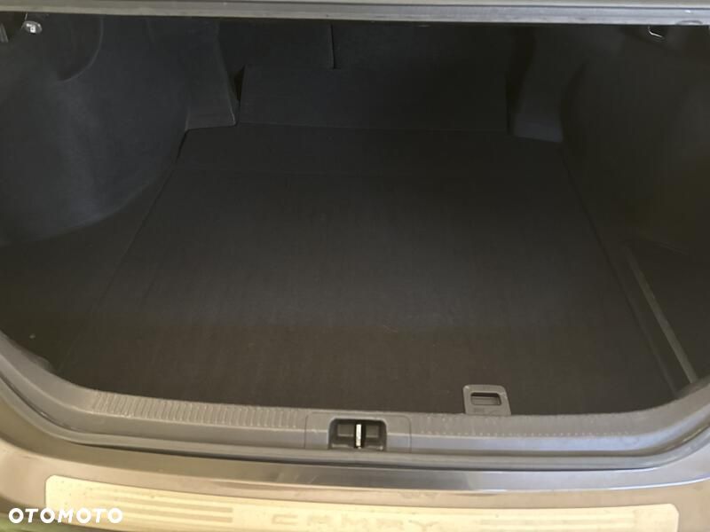 Toyota Camry 2.5 Hybrid Prestige CVT - 24