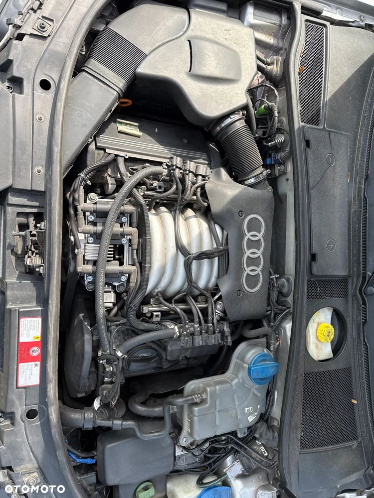 Audi A6 Limousine 2.4 - 5