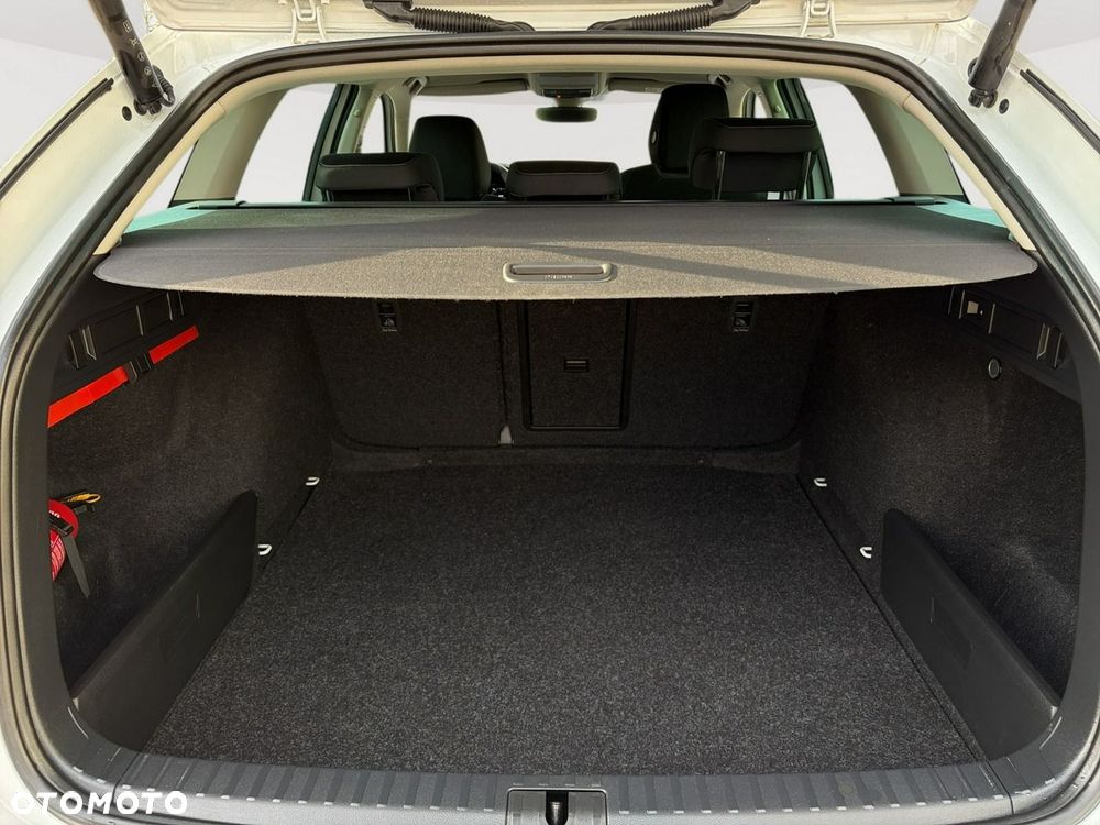 Skoda Octavia 1.5 TSI e-TEC DSG Style - 24