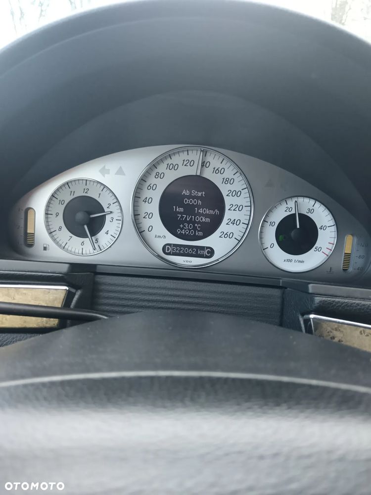 Mercedes-Benz Klasa E 320 CDI 4-Matic Avantgarde - 7