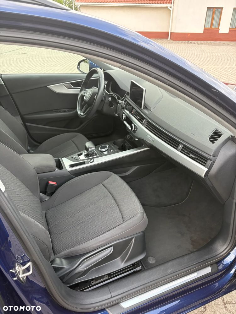 Audi A4 Avant 2.0 TDI Quattro S tronic - 15