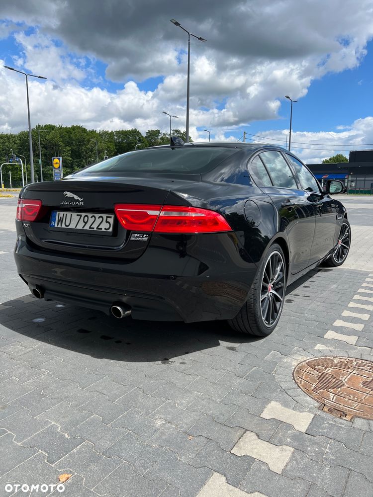 Jaguar XE S - 3
