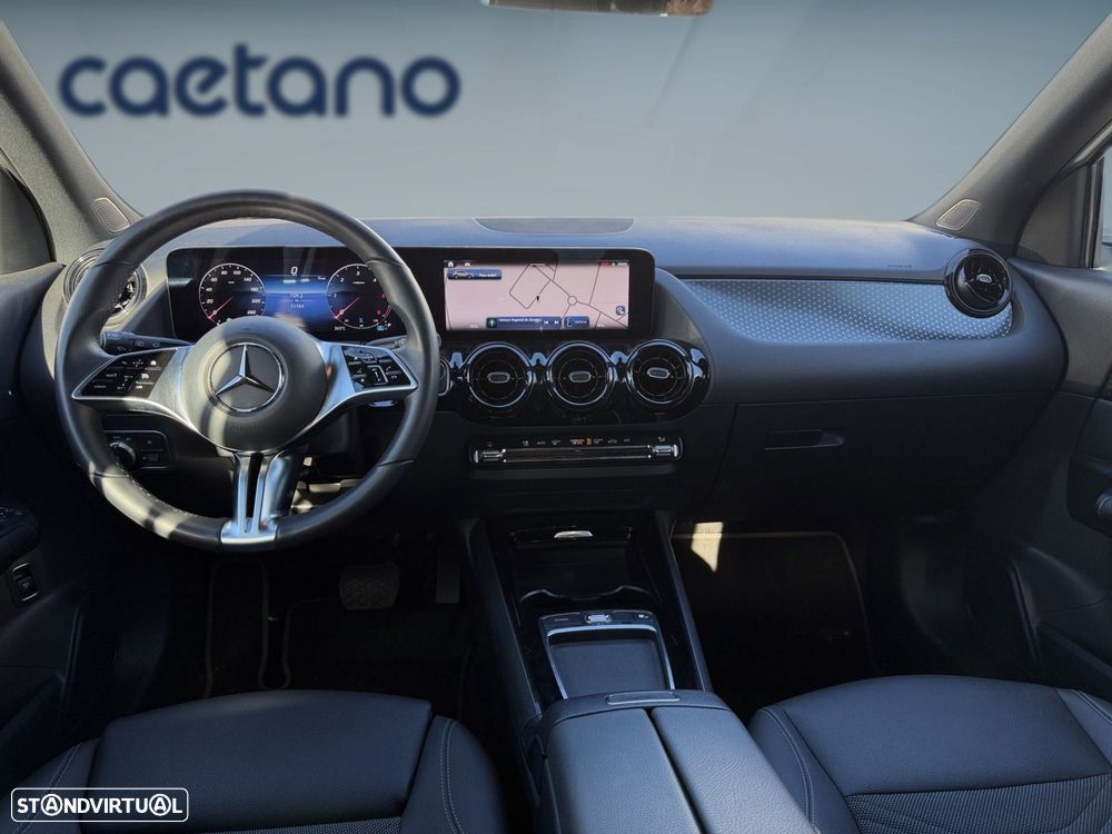 Mercedes-Benz GLA 180 d - 13