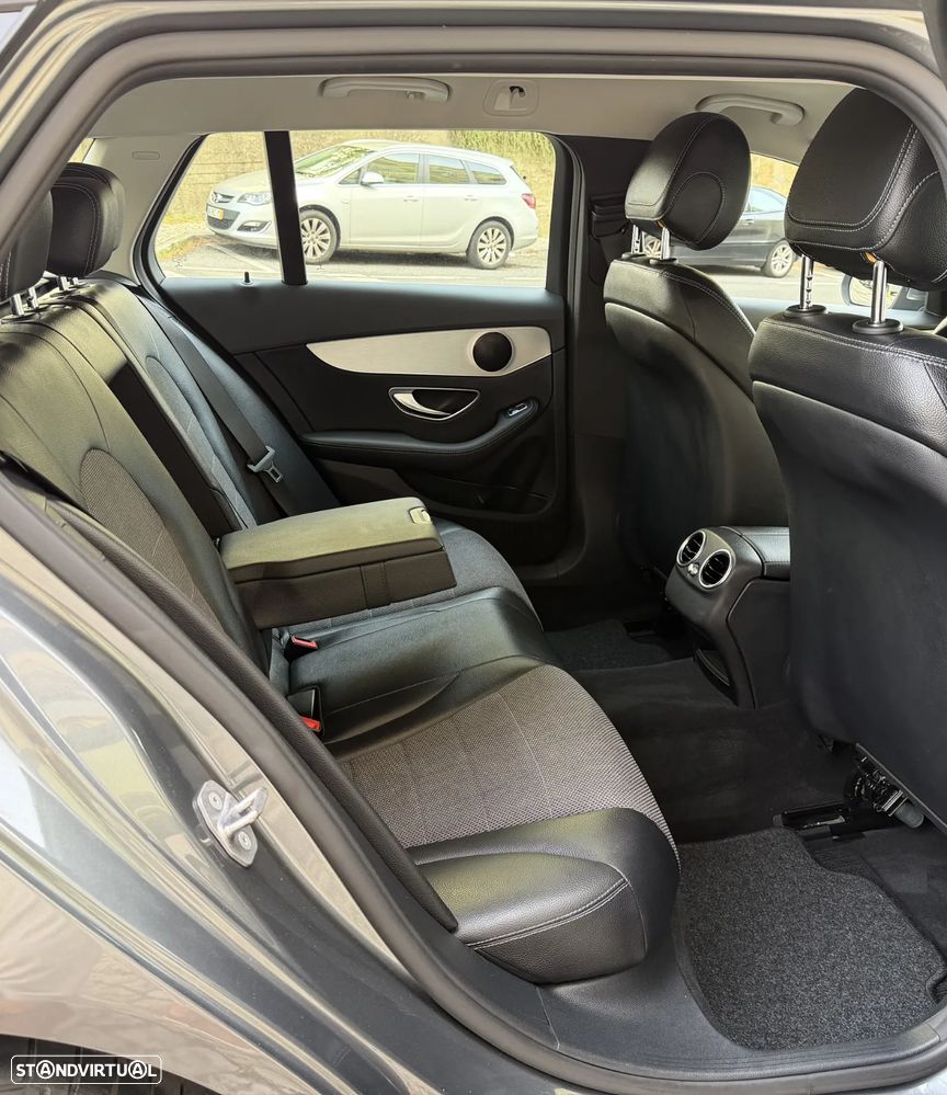 Mercedes-Benz C 200 d Avantgarde - 24