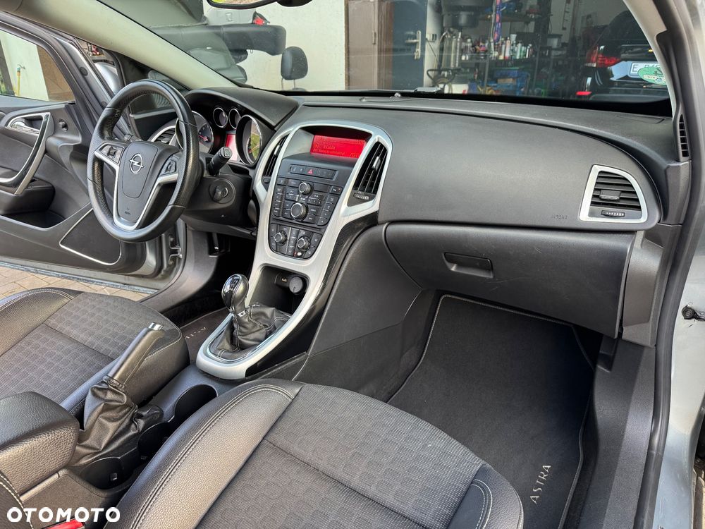 Opel Astra 1.4 T Enjoy S&S - 17