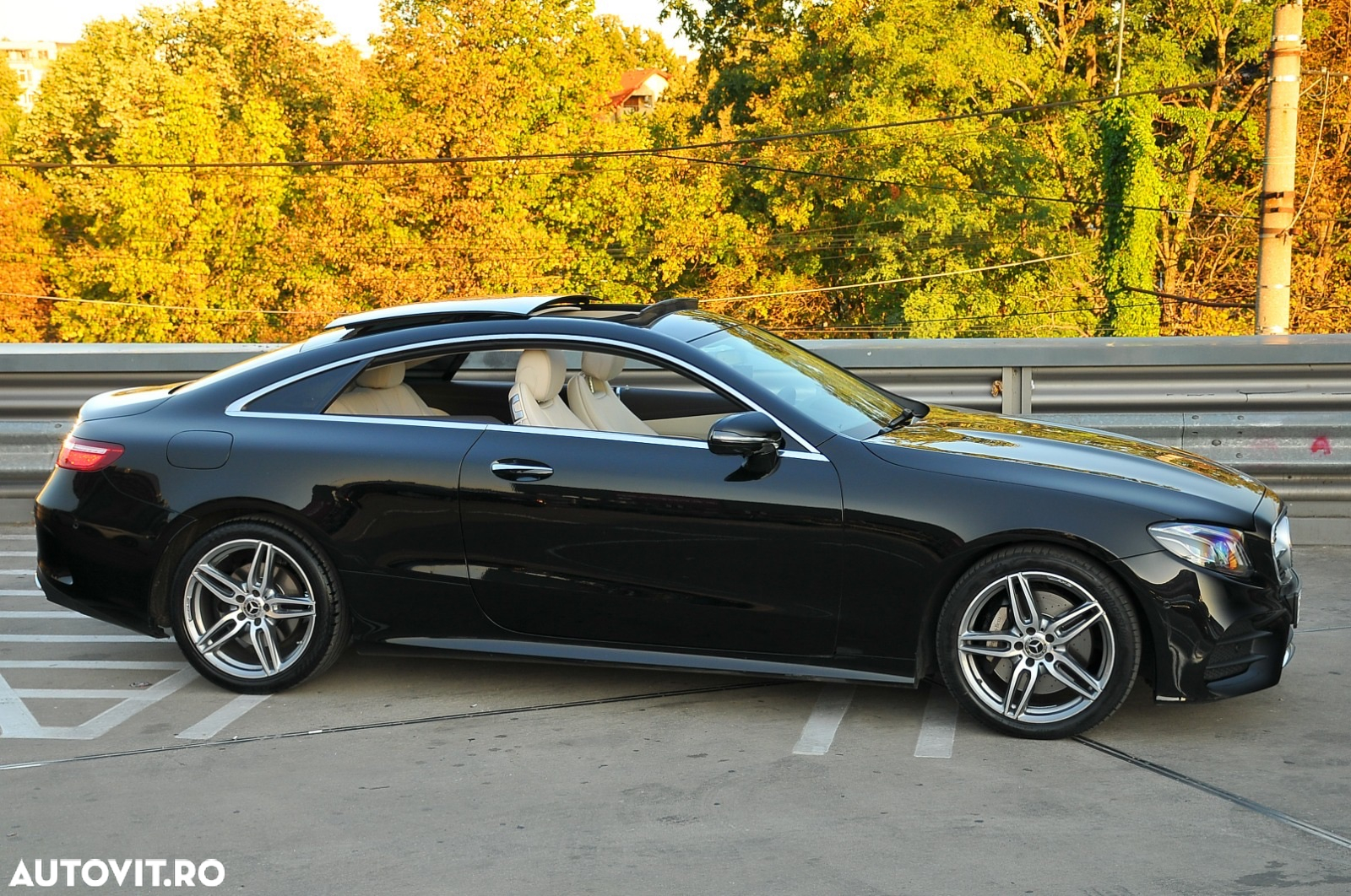 Mercedes-Benz E 350 d 4Matic Coupe 9G-TRONIC AMG Line - 4