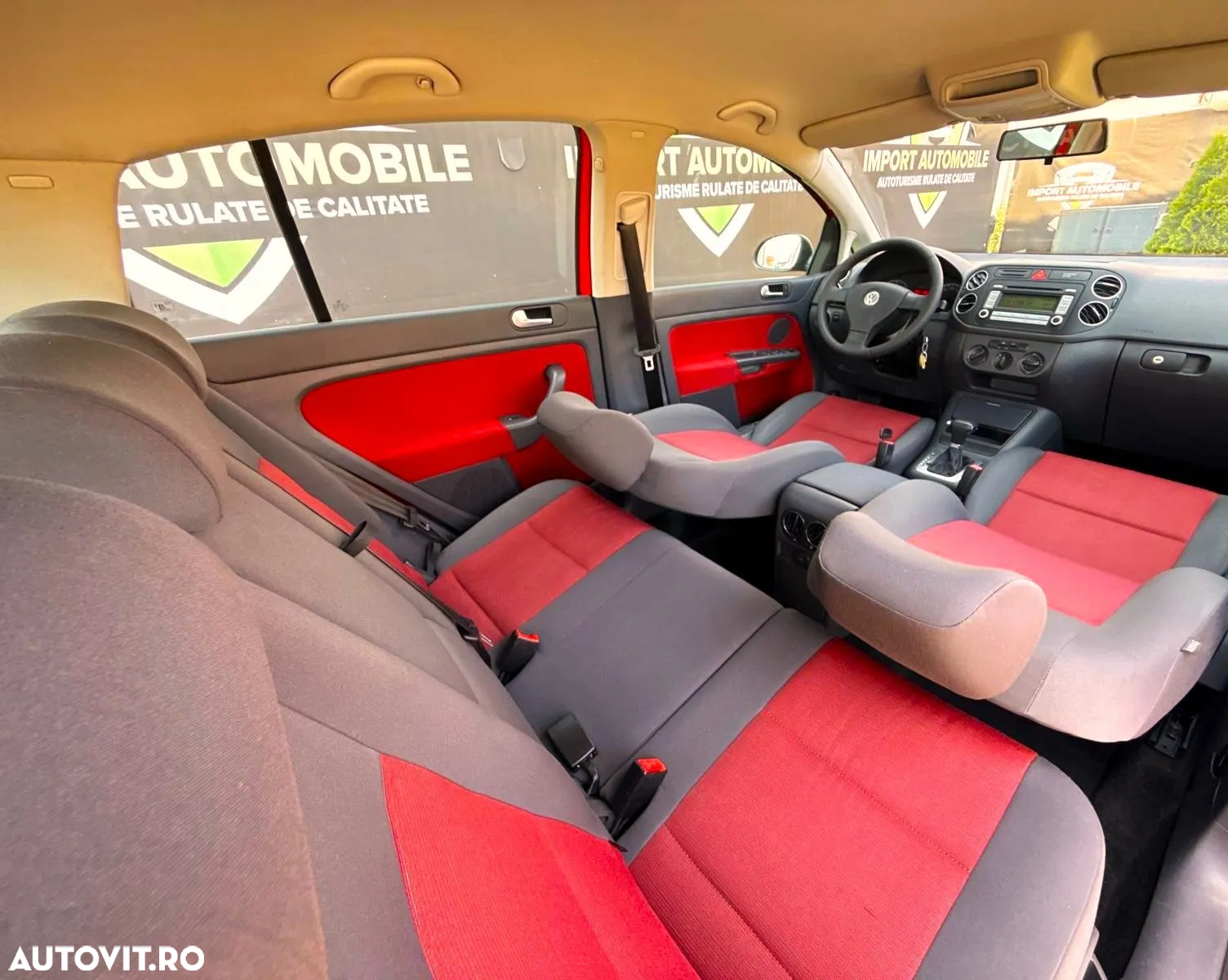 Volkswagen Golf Plus 1.9 TDI DPF DSG Edition - 28