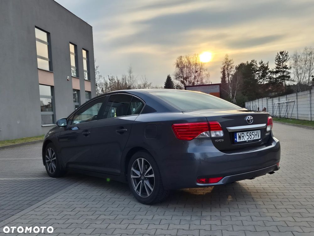 Toyota Avensis 2.2 D-CAT Prestige - 4