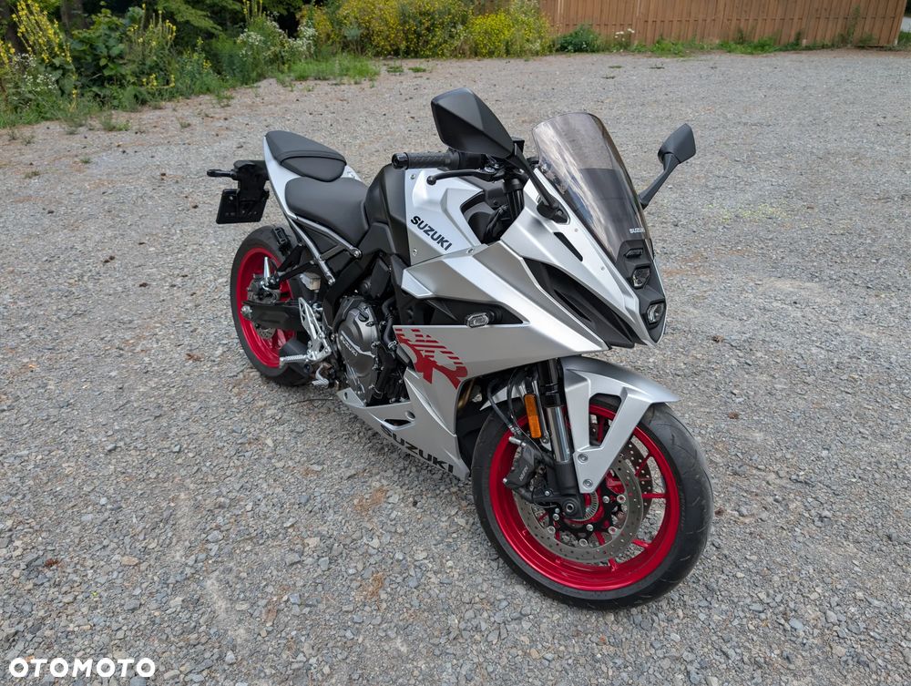 Suzuki GSX - 5