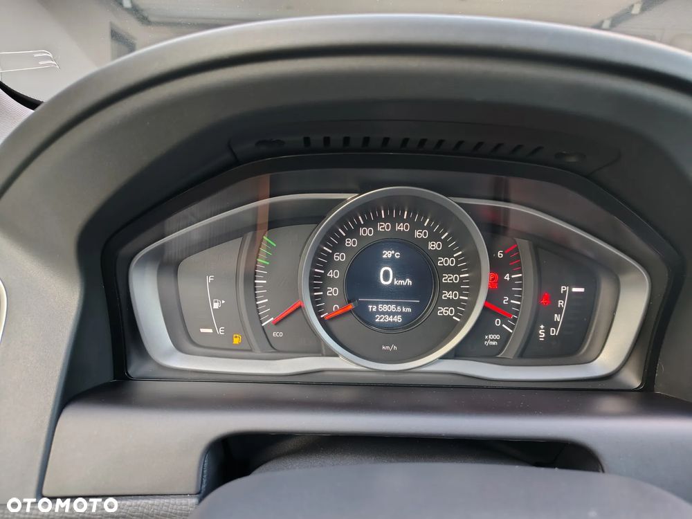 Volvo XC 60 D3 Drive-E Kinetic - 8