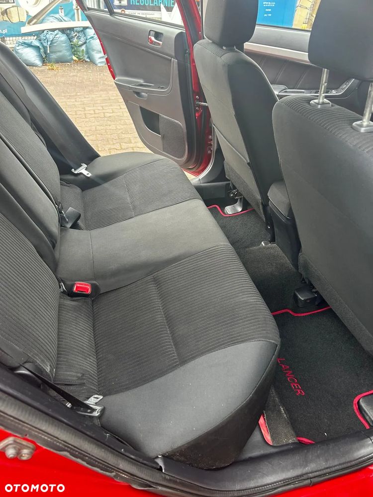 Mitsubishi Lancer 1.6 Invite - 8