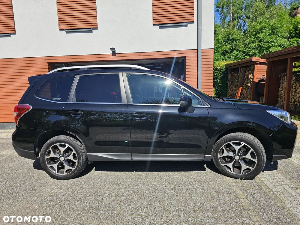 Subaru Forester 2.0XT Platinum Lineartronic - 6