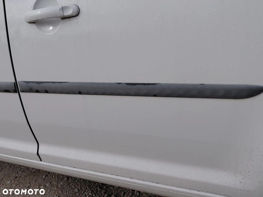 Volkswagen Caddy 2.0 TDI Comfortline - 14