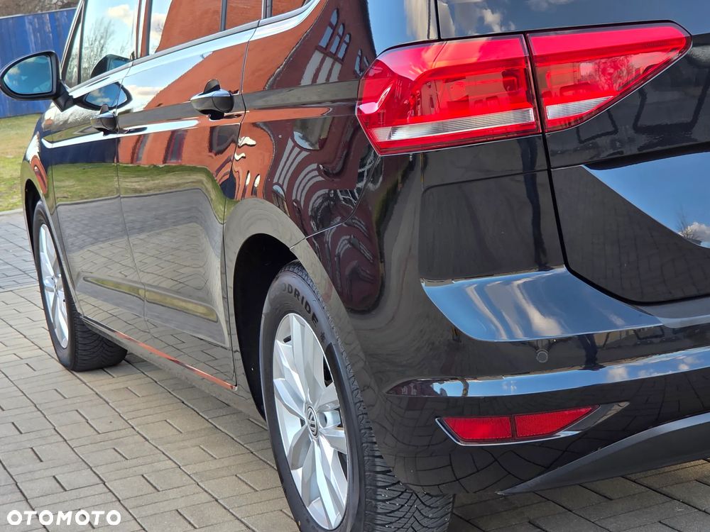 Volkswagen Touran 1.6 TDI SCR (BlueMotion Technology) Comfortline - 15