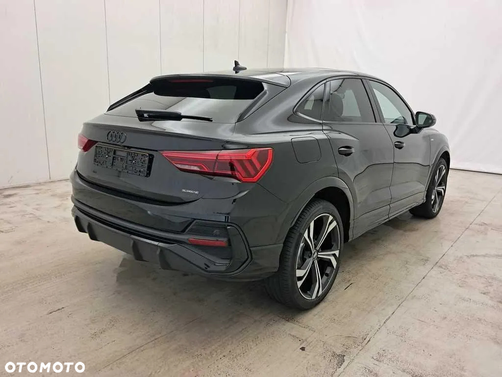 Audi Q3 Sportback 40 TDI Quattro S Line S tronic - 4