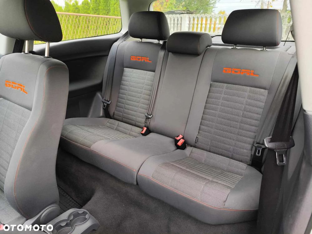 Volkswagen Polo - 11