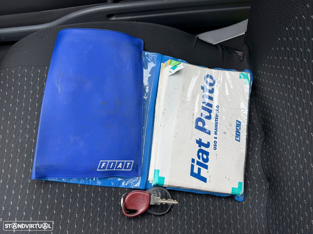 Fiat Punto 1.1i - 16