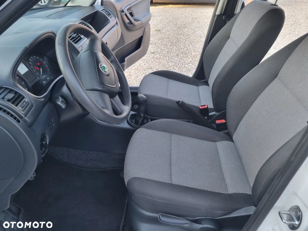 Skoda Fabia 1.2 HTP Active - 8