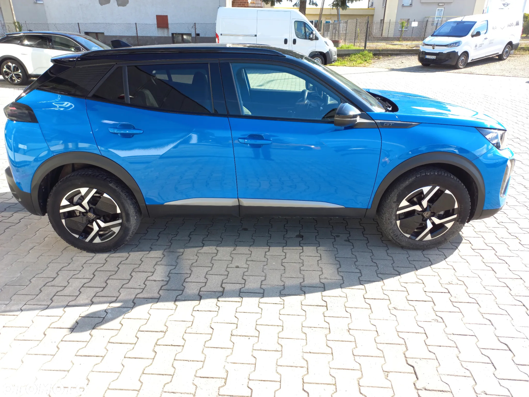 Peugeot 2008 1.2 PureTech GT S&S EAT8 - 4