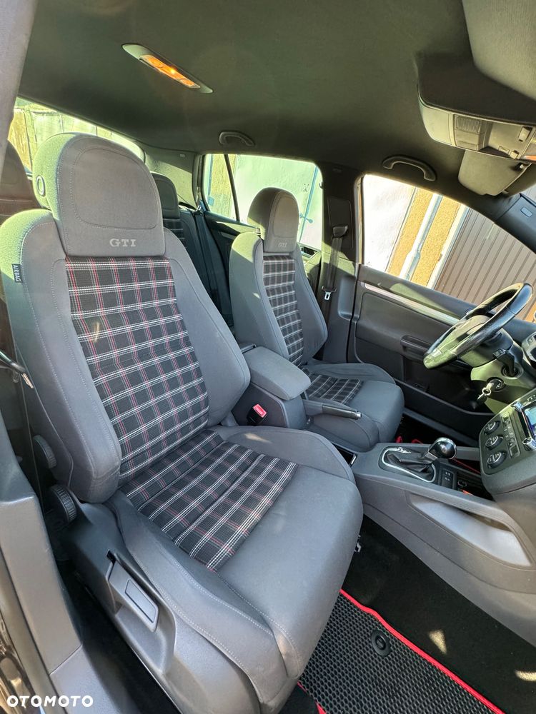 Volkswagen Golf 2.0 TSI GTI DSG - 11