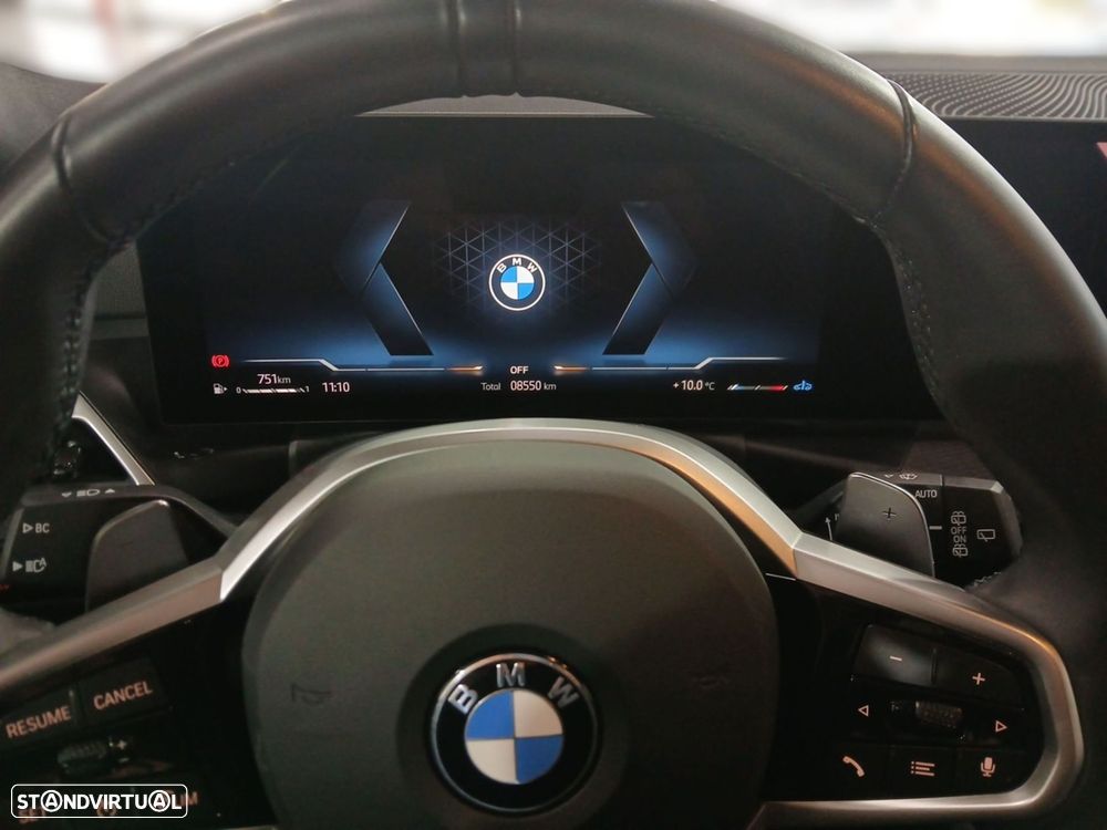 BMW 320 d Pack Desportivo M Auto — fotografia 13