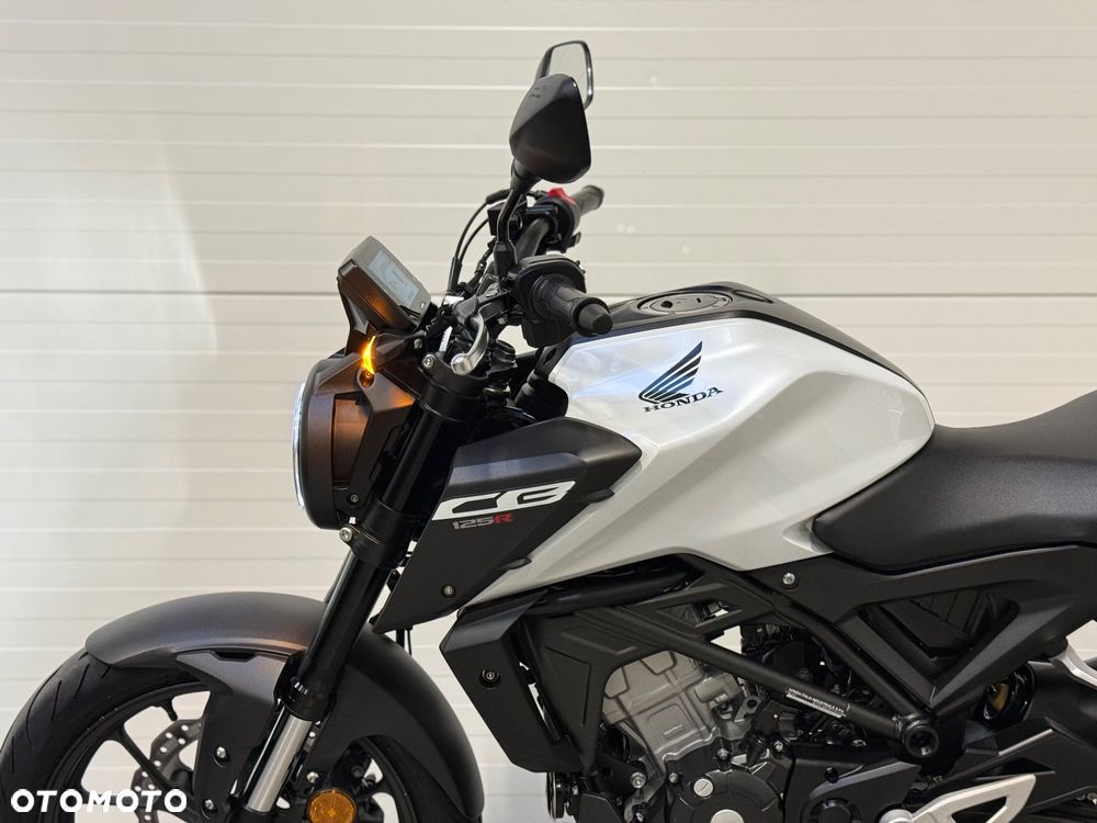 Honda CB - 24
