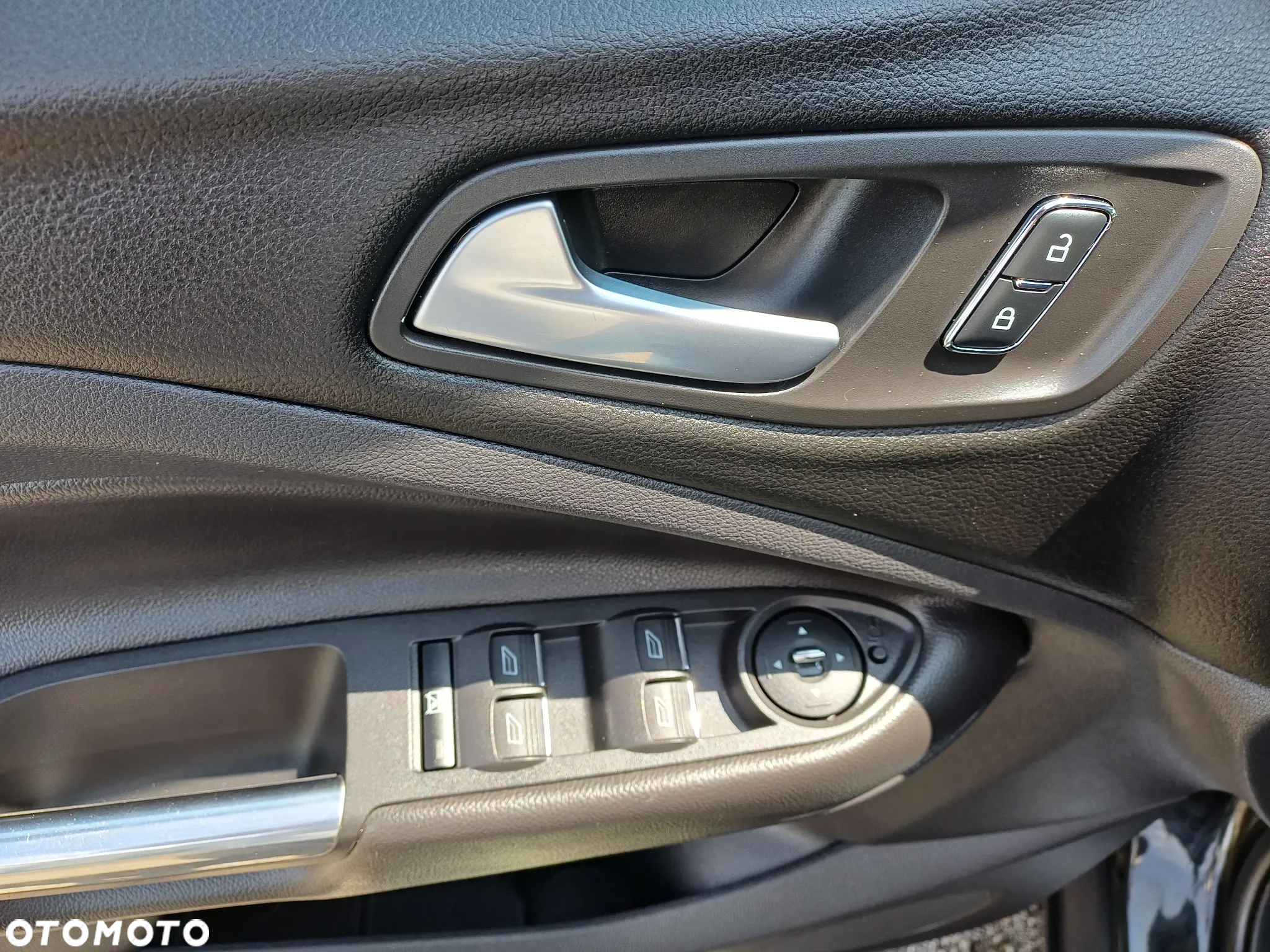 Ford Kuga 2.0 TDCi Titanium - 14