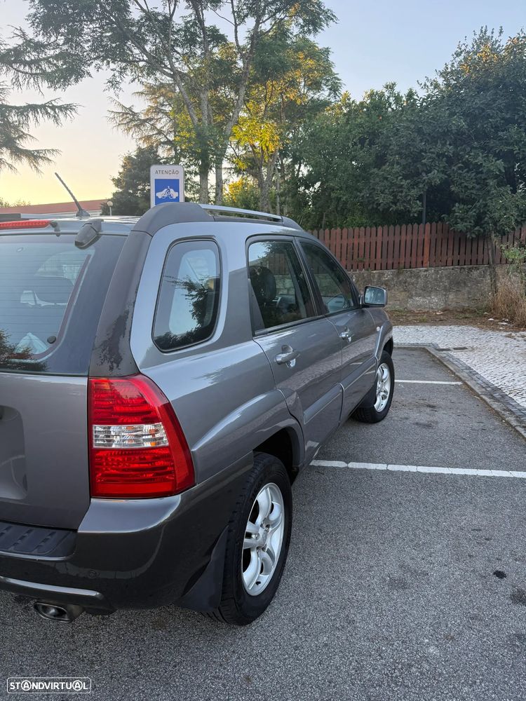 Kia Sportage 2.0 CRDI VGT LX 2WD Auto. - 11